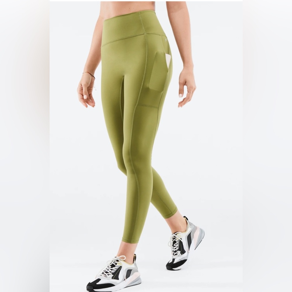 Fabletics Trinity High-Waisted Pocket Legging- short